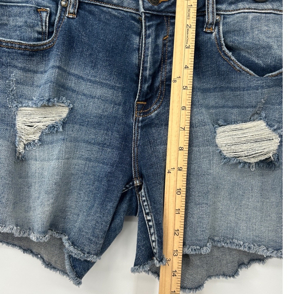 Vigoss Womens Distressed Denim Shorts Blue Raw Hem Mid Rise Size 31 Cutoff - Picture 6 of 7